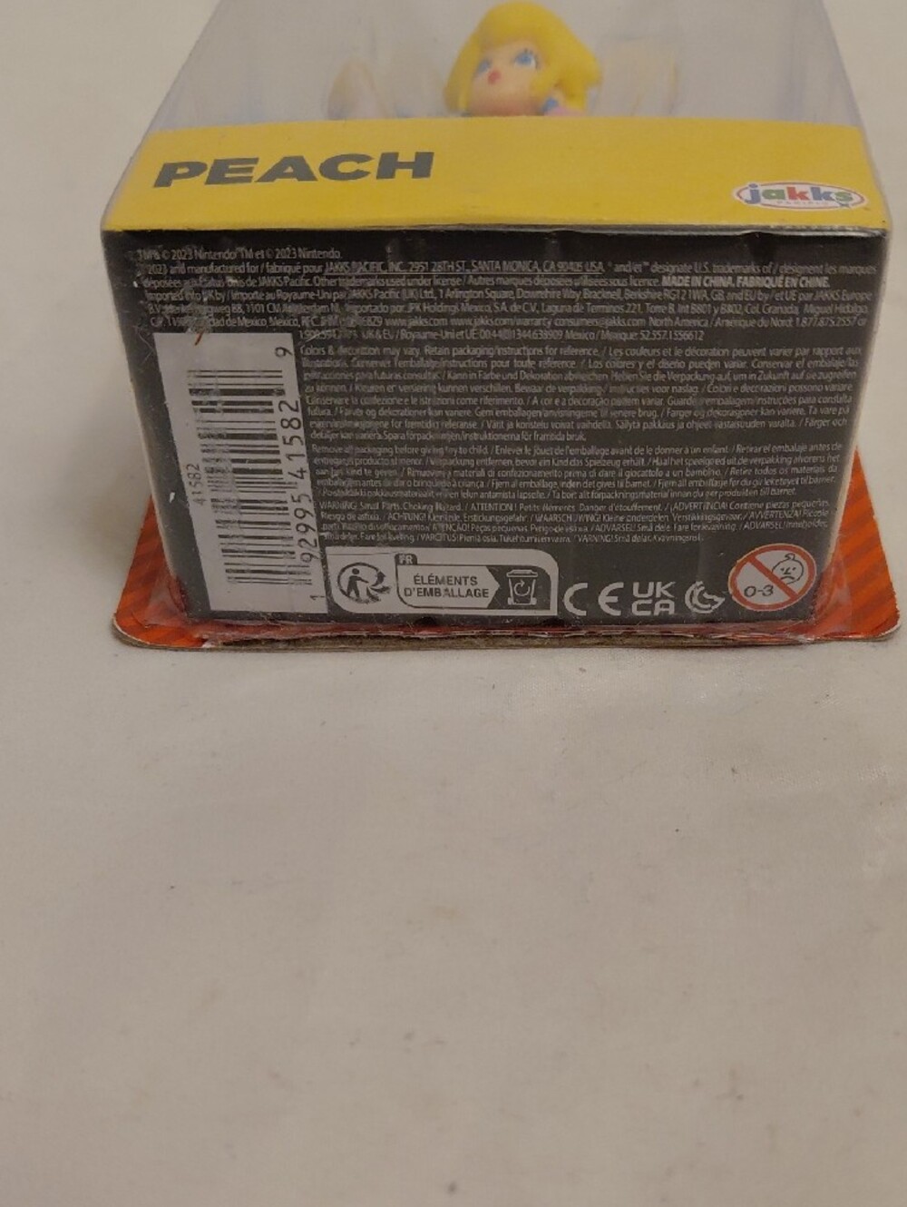 World of Nintendo Wave 42 Peach Mini Figure - Picture 8 of 8